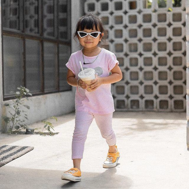 Người mẹ cụt chân oằn mình ôm con gái và câu chuyện khiến bao người rơi nước mắt - 7