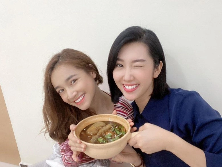 Nhã phương đọ sắc cùng thúy ngân tươi như hoa nhưng vẫn thất thế vì nhăn nheo lão hóa - 3