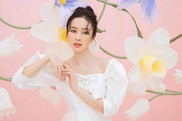 Nhan sắc angela phương trinh từng sở hữu môi tều phiên bản lỗi giờ đẹp thanh thoát - 13