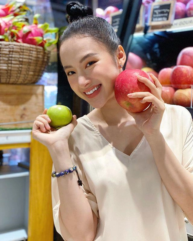 Nhan sắc angela phương trinh từng sở hữu môi tều phiên bản lỗi giờ đẹp thanh thoát - 20