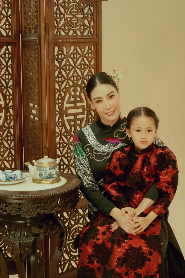 Nhan sắc đẹp từ trong trứng của con gái 3 hoa hậu jennifer phạm đặng thu thảo hà kiều anh - 2