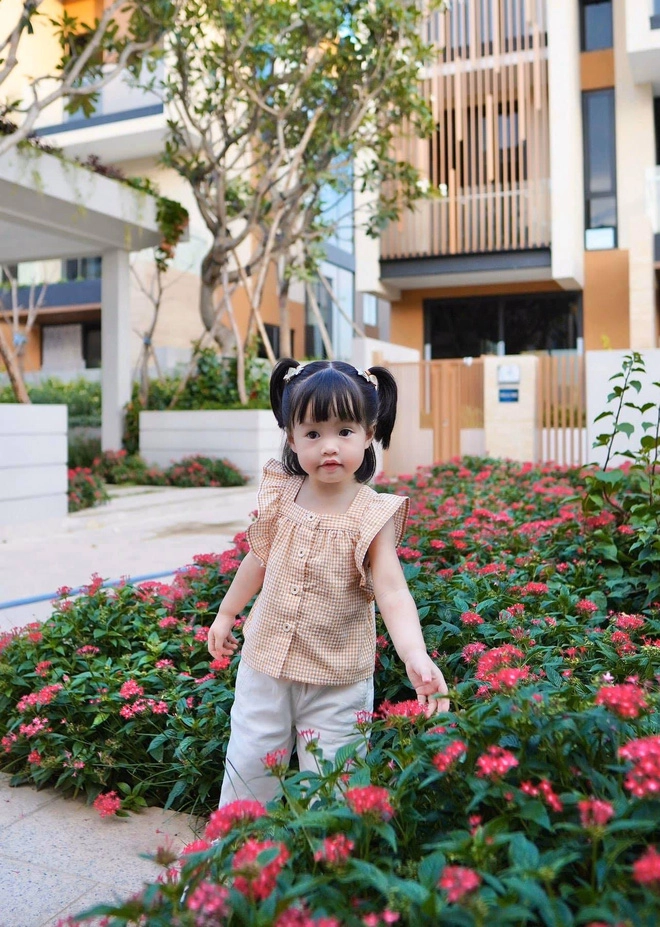 Nhan sắc đẹp từ trong trứng của con gái 3 hoa hậu jennifer phạm đặng thu thảo hà kiều anh - 10