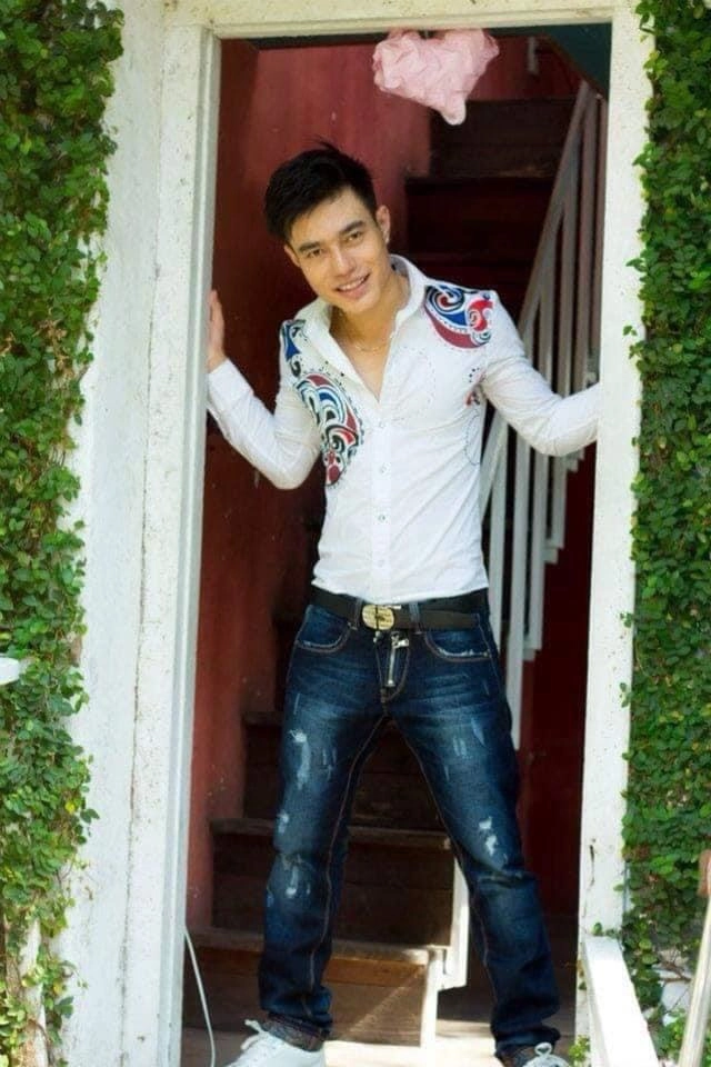 Nhan sắc khi chưa dao kéo của diễn viên hài nghiện thẩm mỹ số 1 showbiz việt - 14
