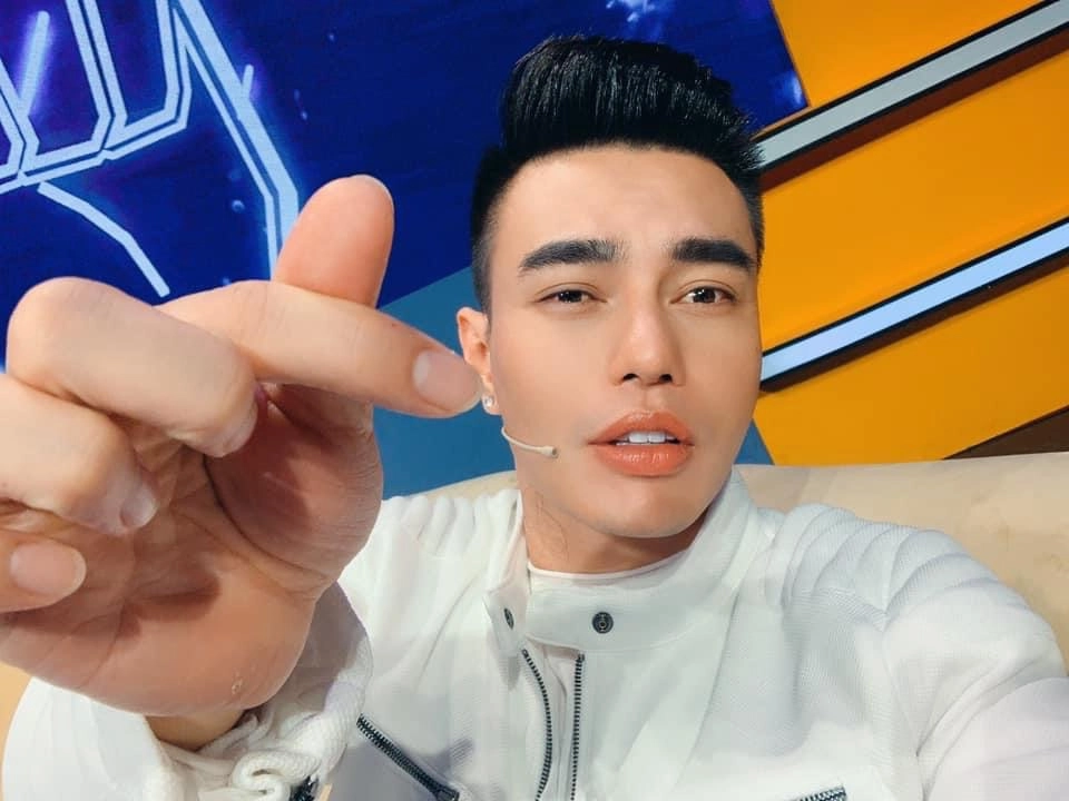 Nhan sắc khi chưa dao kéo của diễn viên hài nghiện thẩm mỹ số 1 showbiz việt - 16