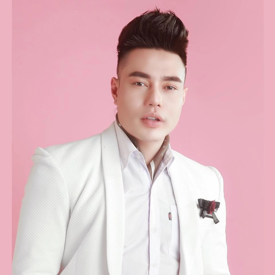 Nhan sắc khi chưa dao kéo của diễn viên hài nghiện thẩm mỹ số 1 showbiz việt - 21