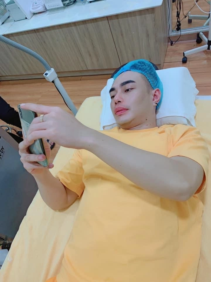 Nhan sắc khi chưa dao kéo của diễn viên hài nghiện thẩm mỹ số 1 showbiz việt - 23
