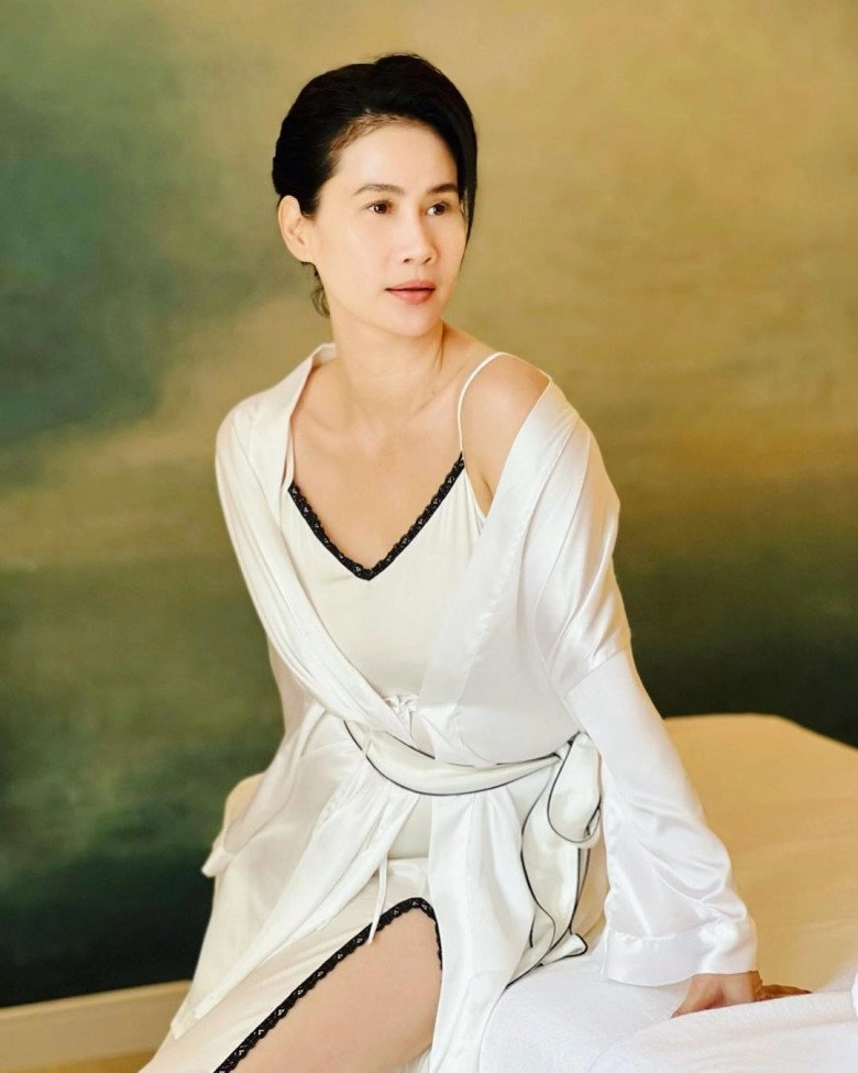 Nhan sắc nữ hoàng đồ lót thân thuý hà sau 20 năm vẫn gợi cảm trẻ trung - 6