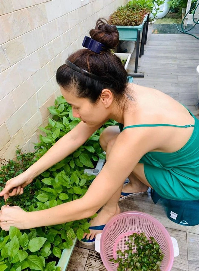 Nhan sắc nữ hoàng đồ lót thân thuý hà sau 20 năm vẫn gợi cảm trẻ trung - 10
