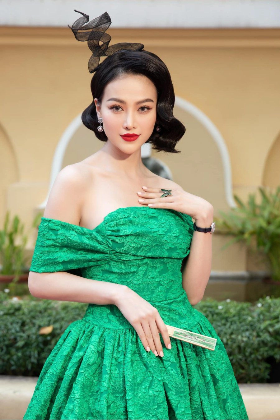 Nhan sắc thật của phương khánh trong ống kính team qua đường thuý kiều trong truyền thuyết là đây - 8