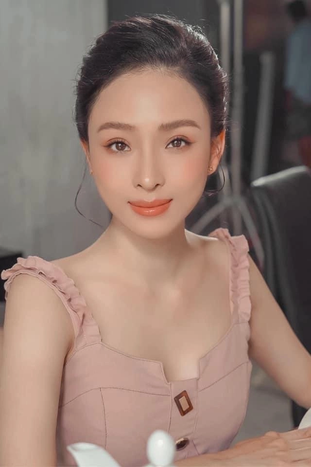 Nhan sắc thật của trương hồ phương nga qua lời kể của chuyên gia make-up - 12
