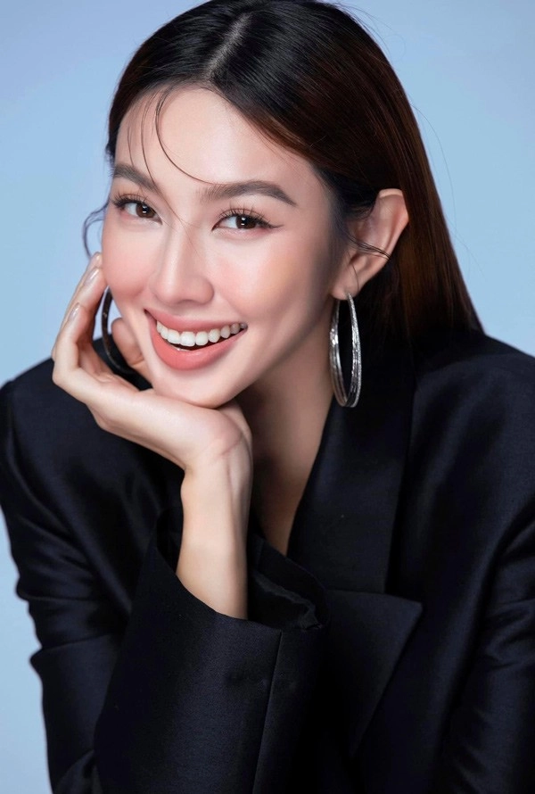 Nhan sắc thuỳ tiên ngày còn ngồi ghế nhà trường đập tan tin đồn thẩm mỹ - 3