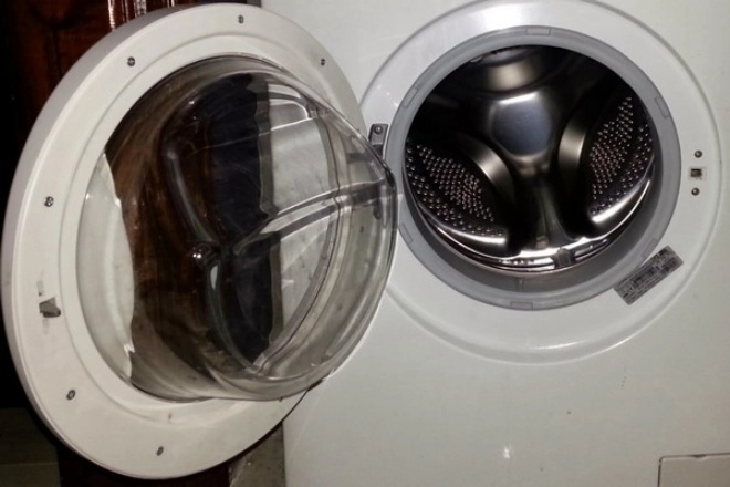 Nhiều người không thích mua máy giặt cửa ngang không phải vì nghèo mà là có 5 điểm hại sau - 1