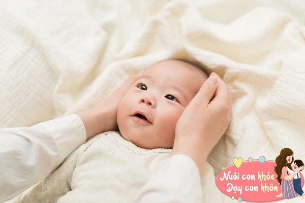 Những bé có chỉ số thông minh cao sẽ làm được điều kỳ lạ này trong vòng 1 tuổi - 5