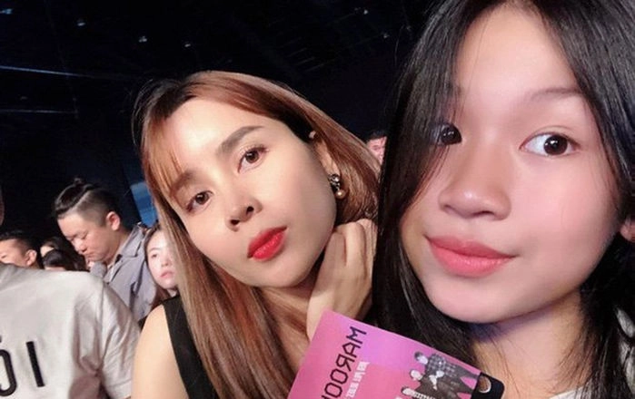Những cô con gái sao việt ngấp nghé tuổi trăng tròn nhà giàu xinh đẹp tài năng - 22