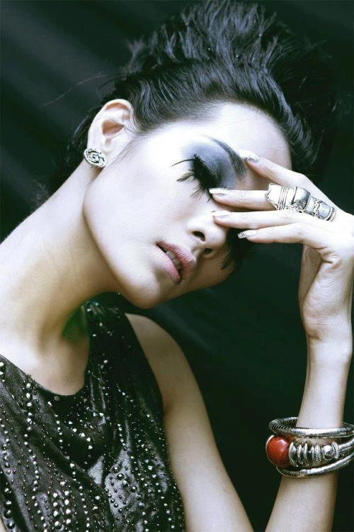 Những cô nàng sở hữu vẻ đẹp cá tính của showbiz việt - 10