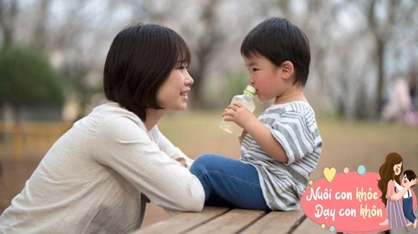 Những hành vi này của cha mẹ đang khiến trẻ trở nên yếu đuối dễ bị bắt nạt - 10