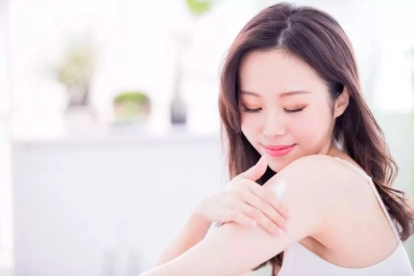 Những làn da bị nghi tẩy trắng của các mỹ nhân đặng thu thảo và hà hồ bị gọi tên - 26