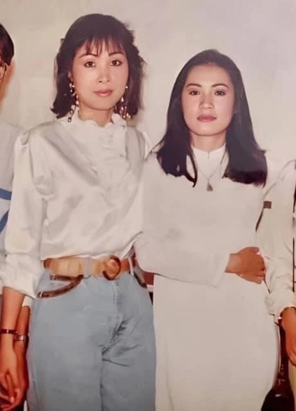 Những lần đọ gu thời trang không ai thua ai của đôi bạn 30 năm hồng vân - hồng đào - 2