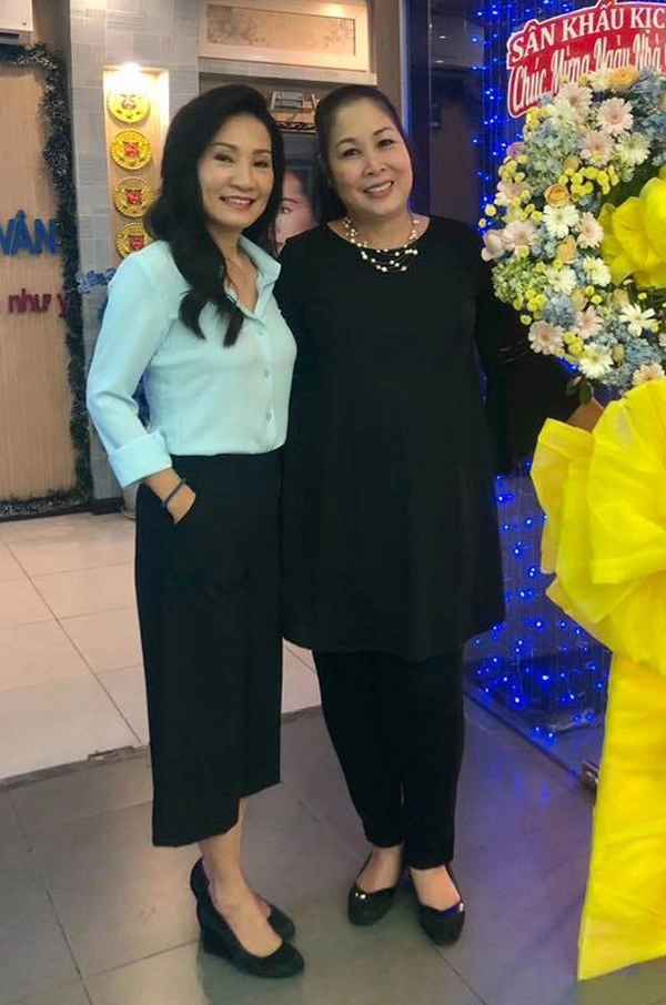 Những lần đọ gu thời trang không ai thua ai của đôi bạn 30 năm hồng vân - hồng đào - 6