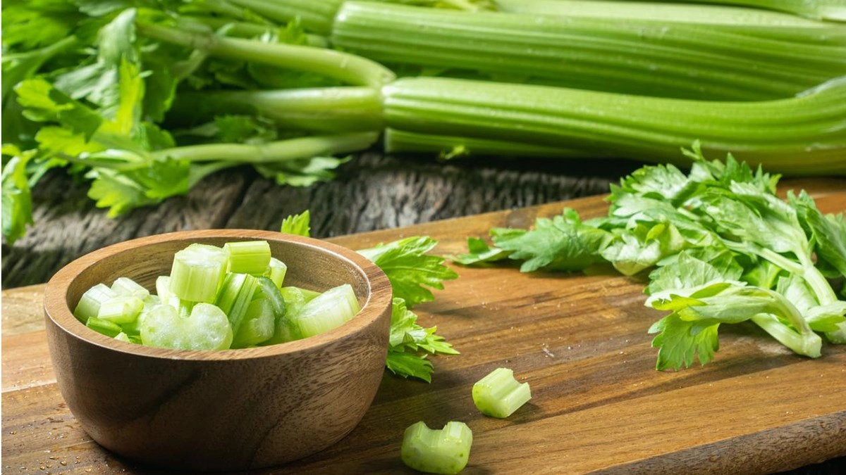 Những loại rau củ không nên cho bé ăn dưới 1 tuổi - 4
