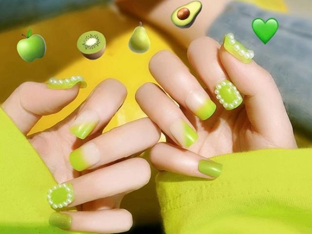 20 mẫu nail màu xanh đẹp nổi bật sang trọng dẫn đầu xu hướng hiện nay - 26