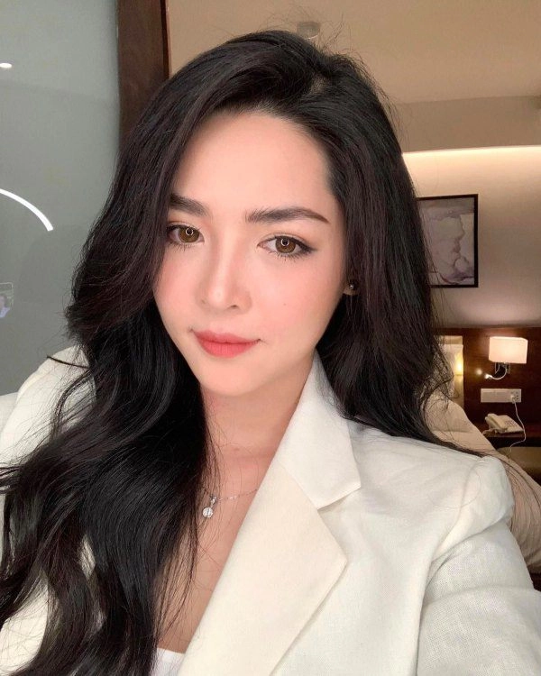 Nhung nguoi phu nu mang mat quy hoa thien than nho phau thuat tham my - 6