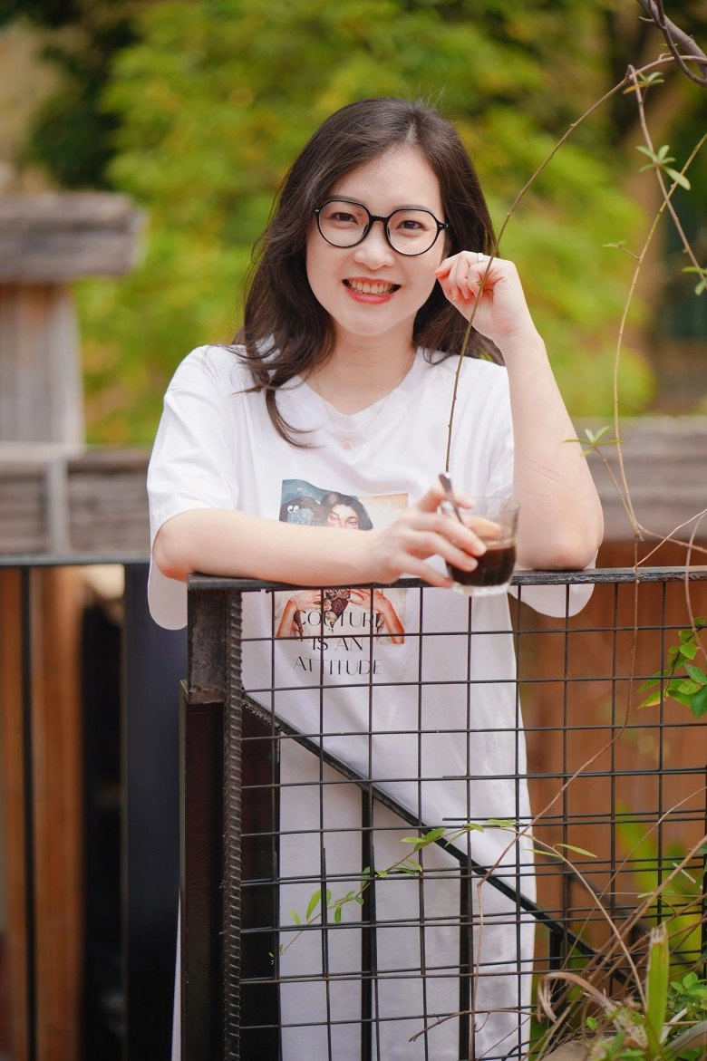Nối gót mc hoài anh phương thảo là mỹ nhân vtv tạo dấu ấn đặc biệt với áo dài - 3