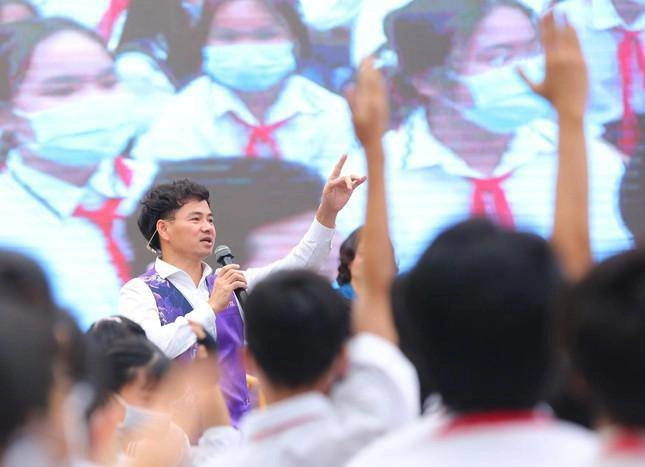 Nsưt xuân bắc tôi chưa bao giờ mắng con vì điểm số - 1
