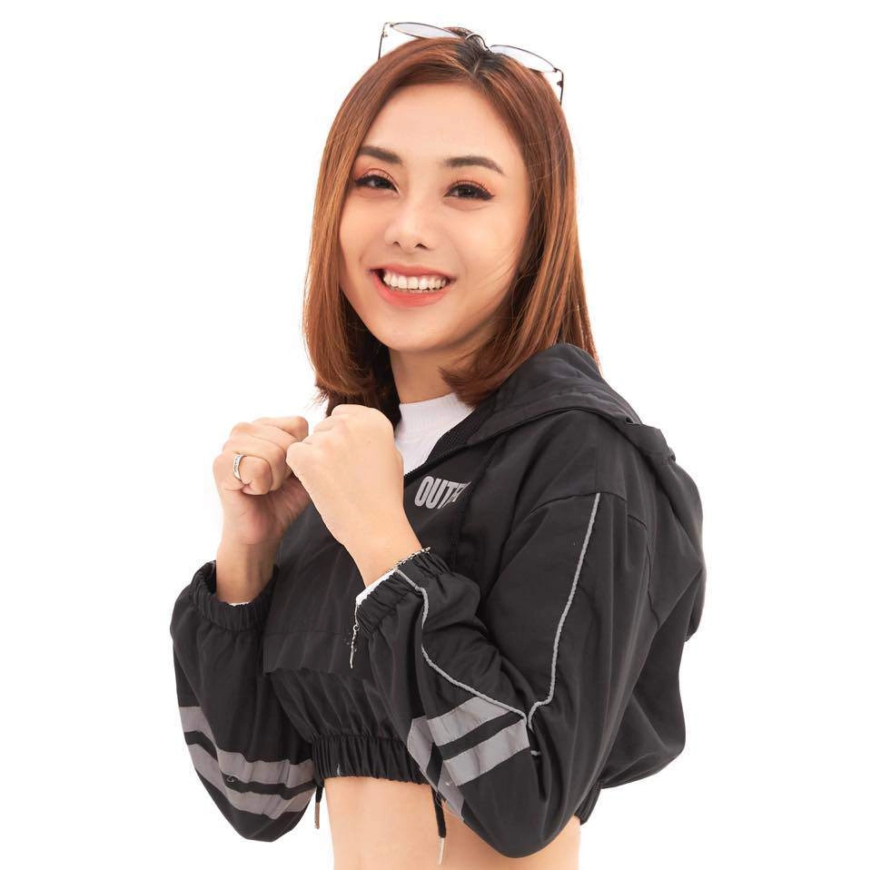 Nữ ca sĩ tin pttm thay đổi phong thuỷ và đây là cái kết sau khi hút mỡ tạo cơ - 16