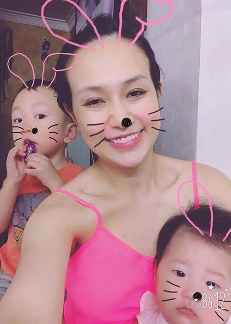 Nữ chủ tịch gợi cảm ngồi cạnh núi tiền mẹ 3 con trả lương tháng cho tuấn hưng - 9