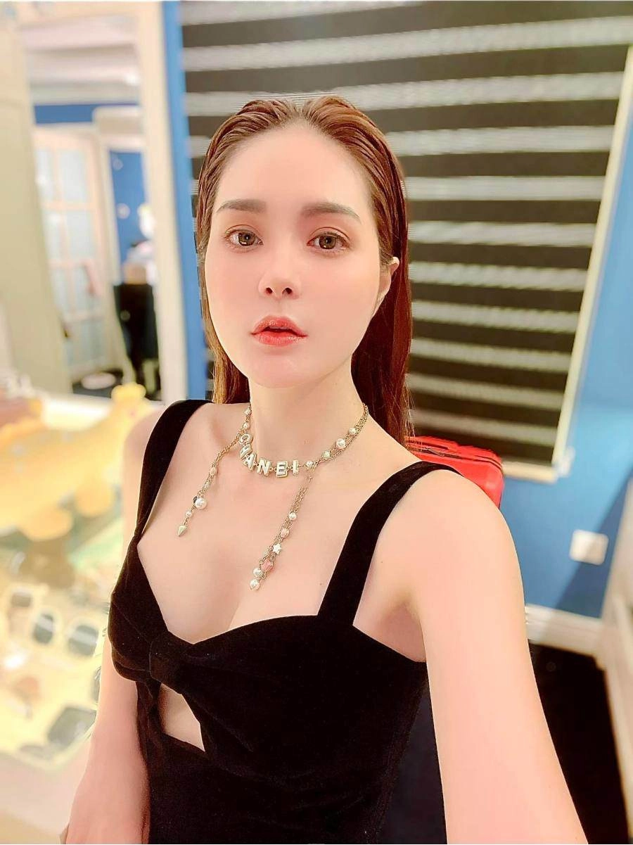 Nữ đại gia quận 7 shopping đón tết bằng ngọc trinh miệt mài đập hộp 2 năm cộng lại - 16