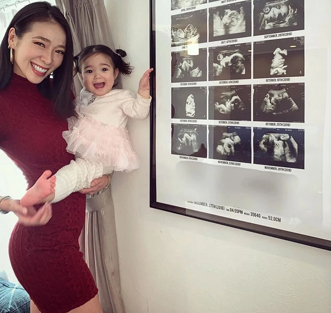 Nữ diễn viên một con trai trẻ vẫn nhắn tin tán tỉnh bị mắng làm mẹ còn mặc hở hang - 4