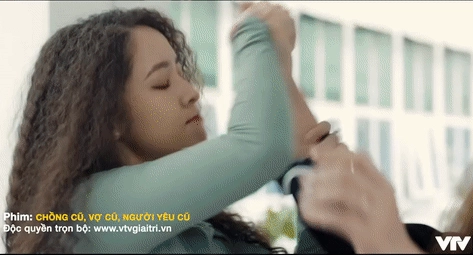 Nữ dv đẩy lã thanh huyền ngã gãy cổ làm mẹ đơn thân 34 tuổitrẻ đẹp như chị em với con gái - 1