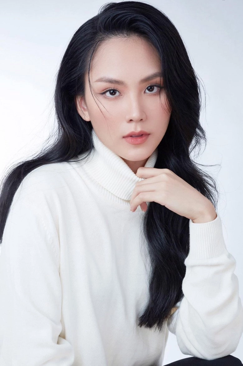 Nữ gia sư xinh đẹp đi thi miss world việt nam được chú ý vì nhan sắc trong trẻo tinh khôi - 1