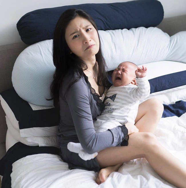Nữ hlv mặc áo tắm đẹp nhất nhì xứ đài đẻ con xong chồng ngắm không rời mắt - 4