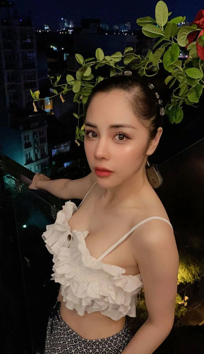 Nữ mc nóng bỏng nhất nhì vtv bị nói sửa hết rồi khuôn mặt con gái nói lên sự thật - 5