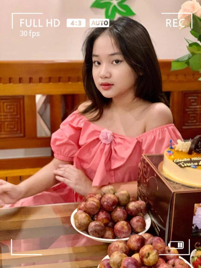 Nữ sinh hà nội chiếm sóng đài vtv vì quá xinh có mối quan hệ đặc biệt với phương oanh quỳnh búp bê - 8