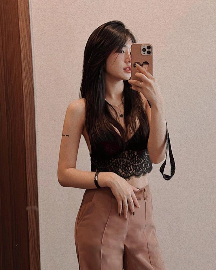 Nữ sinh sáng lên giảng đường đh tối về chăm con đẹp sang chảnh sắm nhà tậu xe hơi bạc tỷ - 11