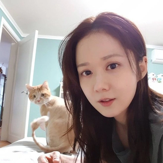 Nữ thần mặt mộc jang nara 41 tuổi không cần trang điểm vẫn được bạn trai trẻ tuổi cầu hôn - 3