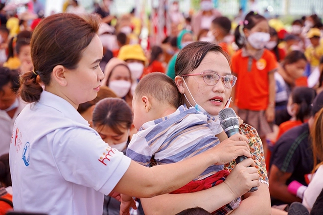 Nuôi dạy con thời hiện đại cần yêu thương kiên nhẫn và tỉnh táo - 1