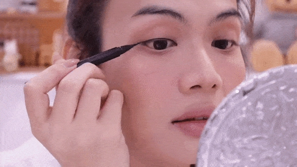 Ở nhà học đào bá lộc make-up xinh như gái thái không cần ra phố cũng hút bộn like - 14