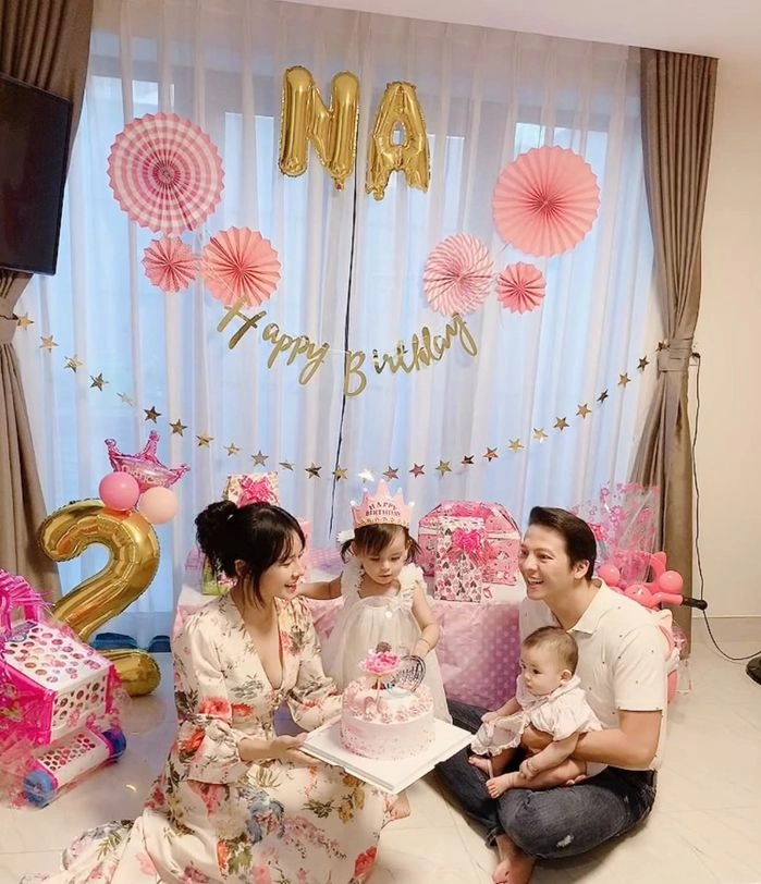 Ông hoàng quảng cáo dương hoàng anh lấy vợ kém 15 tuổi làm bố bỉm chăm 2 con gái - 6
