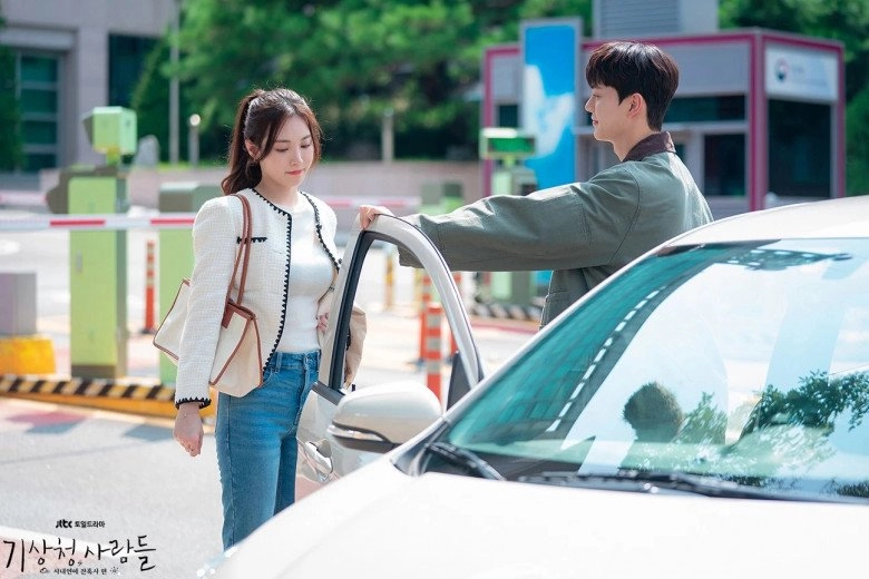 Park min young chạm trán đối thủ mặt xinh body chất lượng quan trọng là mặc siêu đẹp - 9