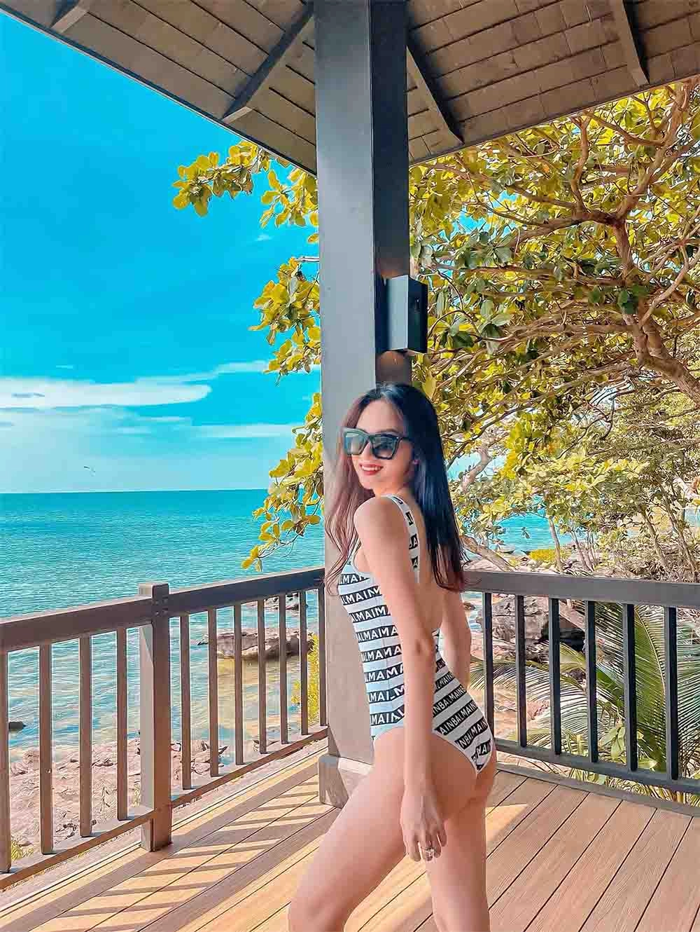 Phải chăng được bạn trai vỗ béo hương giang tự tin ăn diện mát mẻ khoe đường cong uốn lượn - 2