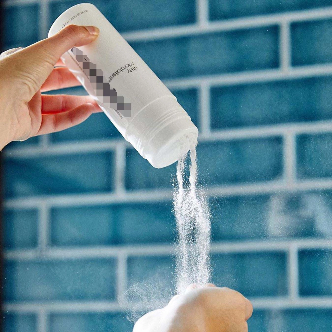 Phạm hương lần đầu tiên show mặt mộc bà đẻ mới sinh vài tháng đã vội dùng chất tẩy - 9