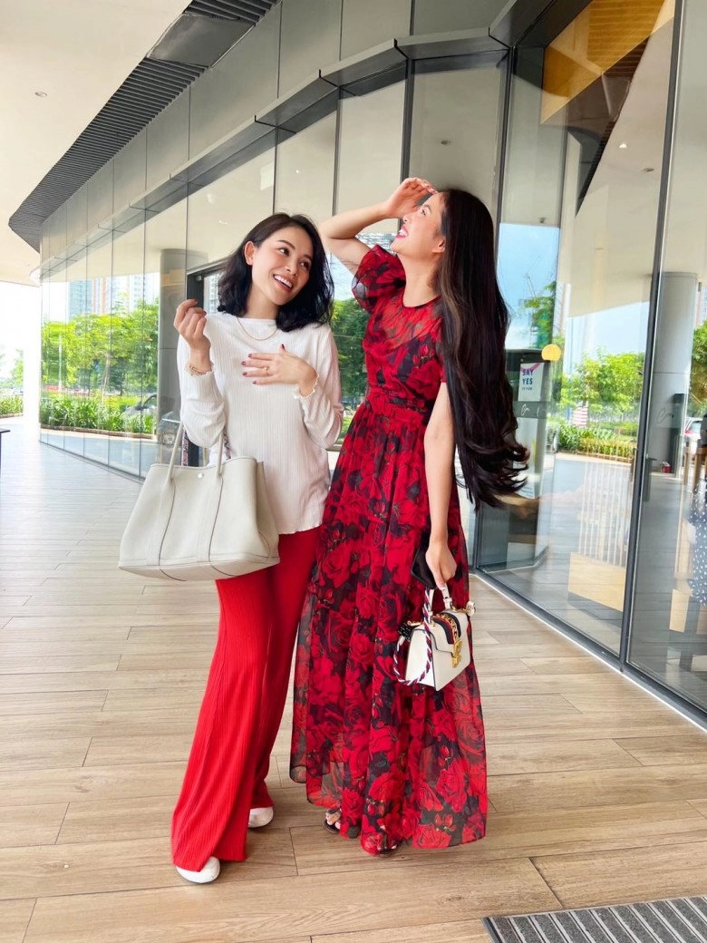 Phạm hương mặc một chiếc quần từ mỹ về đến việt namđổi cách phối vẫn đẹp ngời ngời - 6