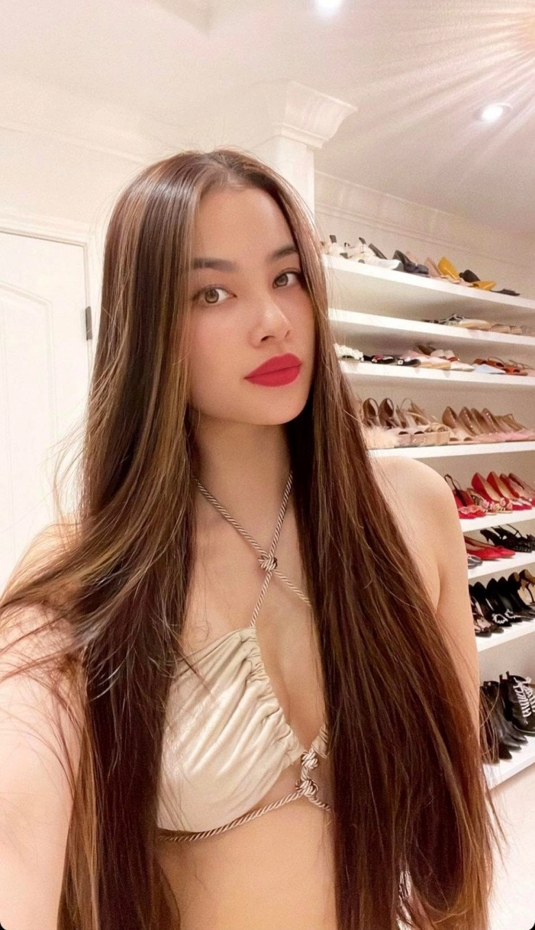 Phạm hương thoát vai mẹ bỉm hết diện bikini thả dáng trên tuyết đến áo 10cm khoe ngực mướt mắt - 1