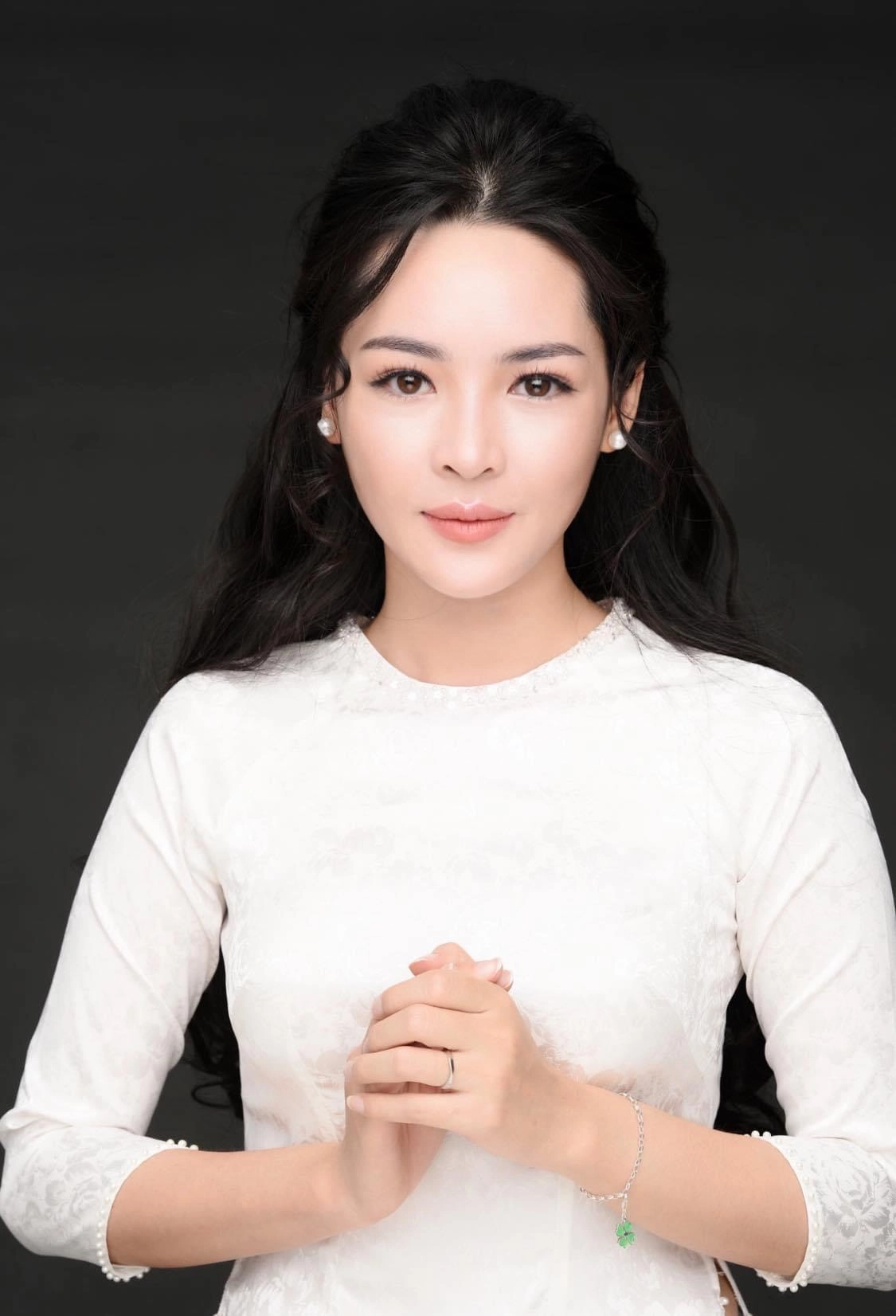 Phau thuat gan het khuôn mat các hotgirl mang xã hoi ngày ấy giờ thế nào - 2