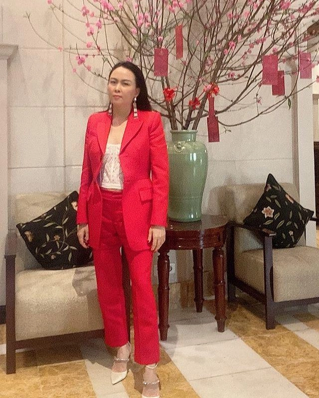 Phong độ mặc đẹp chưa được lâu phượng chanel lại vấp ngã trước chiếc áo xuyên thấu da thịt - 11