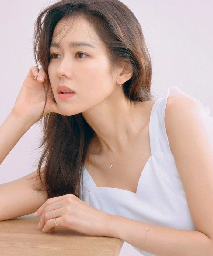 Phụ nữ ngoài tứ tuần mà có 2 đỏ-2 bé thì xin chúc mừng bạn đang trẻ hơn tuổi thật - 1